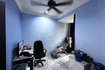 (SPACIOUS CORNER LOT) 2 Storey Terrace USJ 1, Subang Mewah