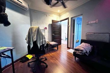 (SPACIOUS CORNER LOT) 2 Storey Terrace USJ 1, Subang Mewah