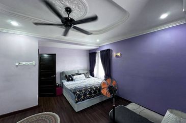 (SPACIOUS CORNER LOT) 2 Storey Terrace USJ 1, Subang Mewah