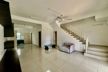 (GATED & GUARDED) End Lot Double Storey Residensi Mamanda, Jalan Kebun Baru