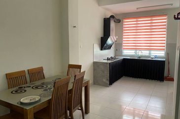 (INTERMEDIATE) 2 Storey Jalan Bangau, Taman Bentara, Telok Panglima Garang