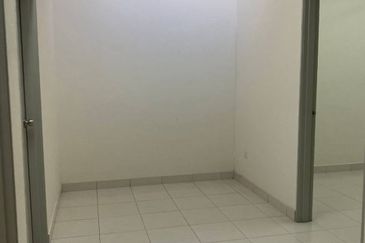 (INTERMEDIATE) 2 Storey Jalan Bangau, Taman Bentara, Telok Panglima Garang