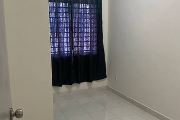 (INTERMEDIATE) 2 Storey Jalan Bangau, Taman Bentara, Telok Panglima Garang