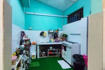 (RENOVATED) Intermediate 2 Storey House Taman Mawar, Bandar Baru Salak Tinggi (BBST), Sepang