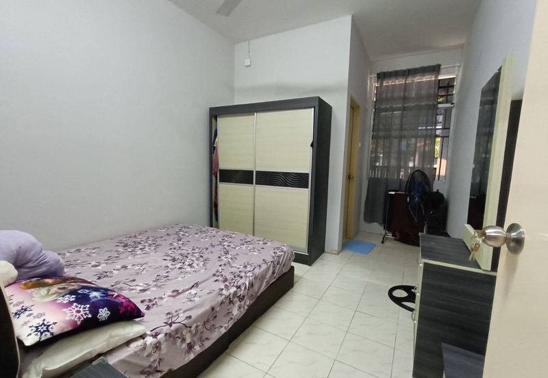 (FREEHOLD) Renovated Single Storey Endlot Taman Sendayan Indah, Negeri Sembilan