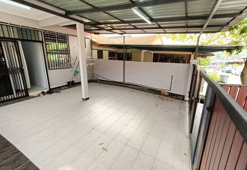 (FREEHOLD) Renovated Single Storey Endlot Taman Sendayan Indah, Negeri Sembilan