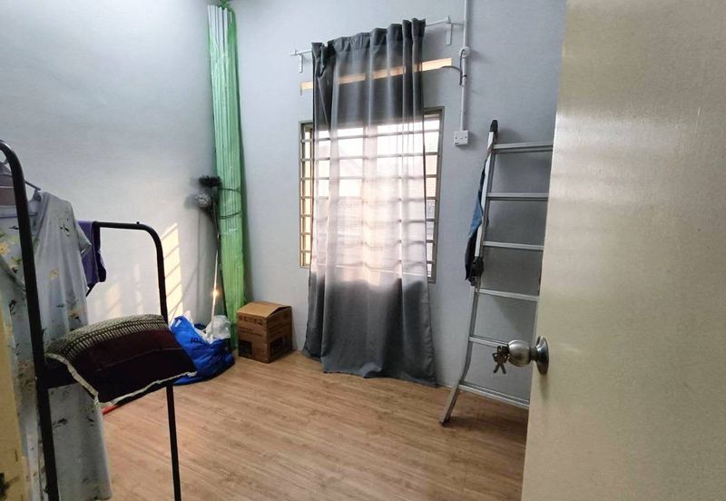 (FREEHOLD) Renovated Single Storey Endlot Taman Sendayan Indah, Negeri Sembilan