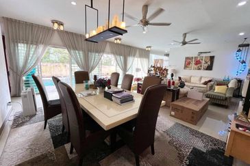 (GATED GUARDED)(SPACIOUS UNIT) 2 Storey Bungalow USJ Avenue, USJ Heights