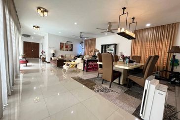 (GATED GUARDED)(SPACIOUS UNIT) 2 Storey Bungalow USJ Avenue, USJ Heights