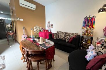 (GATED GUARDED)(SPACIOUS UNIT) 2 Storey Bungalow USJ Avenue, USJ Heights