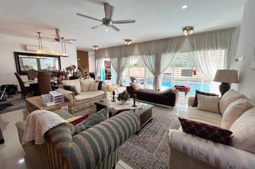 (GATED GUARDED)(SPACIOUS UNIT) 2 Storey Bungalow USJ Avenue, USJ Heights