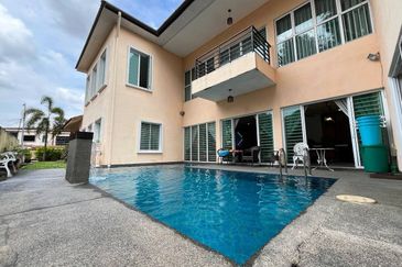 (GATED GUARDED)(SPACIOUS UNIT) 2 Storey Bungalow USJ Avenue, USJ Heights