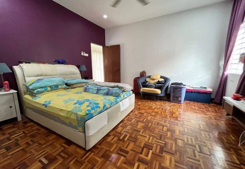 (GATED GUARDED)(SPACIOUS UNIT) 2 Storey Bungalow USJ Avenue, USJ Heights