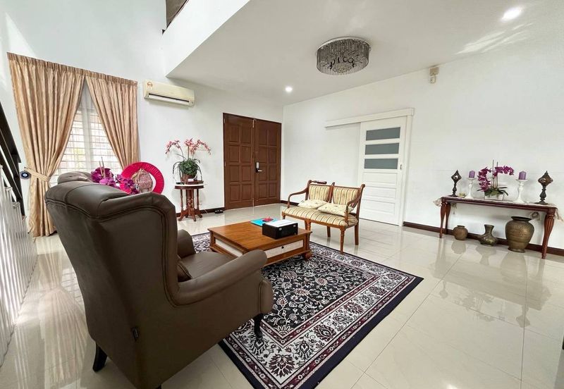 (GATED GUARDED)(SPACIOUS UNIT) 2 Storey Bungalow USJ Avenue, USJ Heights