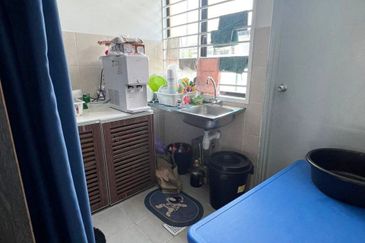 (WELL KEPT UNIT) Corner Lot 2 Storey Saujana Perdana, Saujana Utama, Sungai Buloh