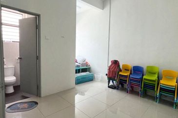 (WELL KEPT UNIT) Corner Lot 2 Storey Saujana Perdana, Saujana Utama, Sungai Buloh