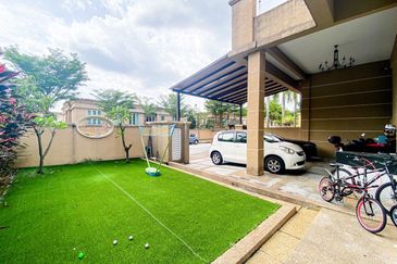 (FACING OPEN)(GATED GUARDED) 2.5 Storey Semi-D, Kemensah Mewah, Ampang