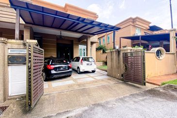 (FACING OPEN)(GATED GUARDED) 2.5 Storey Semi-D, Kemensah Mewah, Ampang