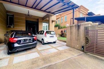 (FACING OPEN)(GATED GUARDED) 2.5 Storey Semi-D, Kemensah Mewah, Ampang