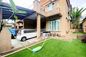 (FACING OPEN)(GATED GUARDED) 2.5 Storey Semi-D, Kemensah Mewah, Ampang