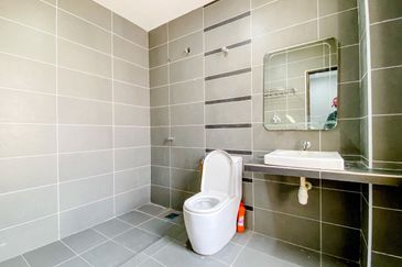 (GATED GUARDED) 2 Storey House, Nada Alam, Seri Pajam Mantin 