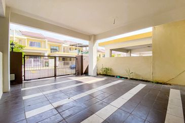(GATED GUARDED) 2 Storey House, Nada Alam, Seri Pajam Mantin 
