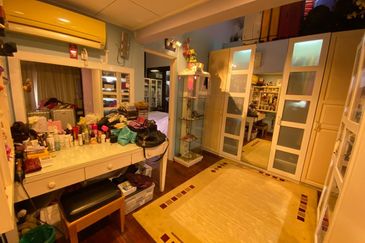 (FACING OPEN)(CUL DE SAC) Corner Lot 2 Storey Terrace Jalan Birai, Bukit Jelutong