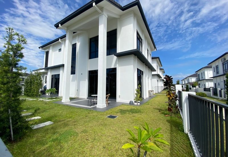 (GATED GUARDED) Corner Lot 2 Storey Bungalow Norton Garden Eco Grandeur, Puncak Alam, Selangor