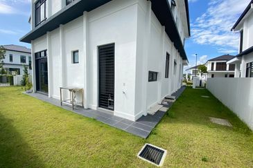 (GATED GUARDED) Corner Lot 2 Storey Bungalow Norton Garden Eco Grandeur, Puncak Alam, Selangor