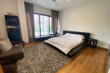 (PRIVATE LIFT)(ROOFTOP) 3 Storey Semi-D Lumina Kiara, Mont Kiara Kuala Lumpur