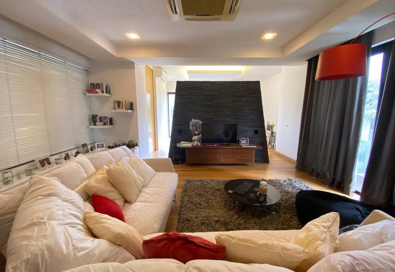 (PRIVATE LIFT)(ROOFTOP) 3 Storey Semi-D Lumina Kiara, Mont Kiara Kuala Lumpur