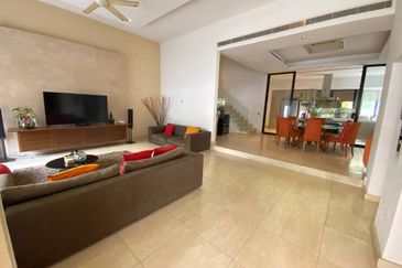 (PRIVATE LIFT)(ROOFTOP) 3 Storey Semi-D Lumina Kiara, Mont Kiara Kuala Lumpur