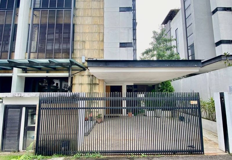 (PRIVATE LIFT)(ROOFTOP) 3 Storey Semi-D Lumina Kiara, Mont Kiara Kuala Lumpur
