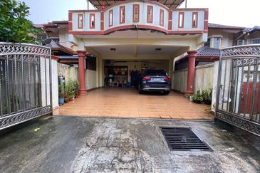 (SPACIOUS)(FULLY EXTENDED) Renovated 2 Storey Terrace Damai Bakti, Alam Damai Cheras