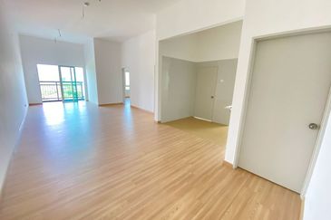 (GATED GUARDED) Apartment Residensi Anggerik Wira, Hulu Langat Selangor