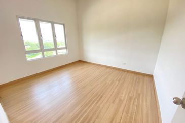 (GATED GUARDED) Apartment Residensi Anggerik Wira, Hulu Langat Selangor