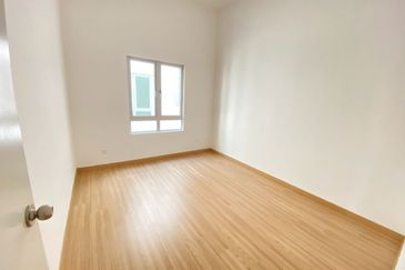 (GATED GUARDED) Apartment Residensi Anggerik Wira, Hulu Langat Selangor