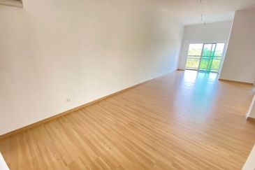 (GATED GUARDED) Apartment Residensi Anggerik Wira, Hulu Langat Selangor