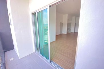 (GATED GUARDED) Apartment Residensi Anggerik Wira, Hulu Langat Selangor