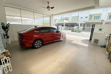 (GATED GUARDED) 2 Storey Terrace Cadena Type Ara Sendayan, Bandar Baru Sri Sendayan, Seremban