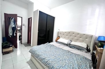 (INTERMEDIATE) Single Storey Terrace Jalan Merbuk Taman Bentara, Telok Panglima Garang