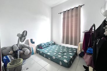 (INTERMEDIATE) Single Storey Terrace Jalan Merbuk Taman Bentara, Telok Panglima Garang