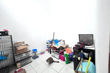 (INTERMEDIATE) Single Storey Terrace Jalan Merbuk Taman Bentara, Telok Panglima Garang