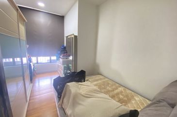 (GATED GUARDED)(BALCONY) Temasya Kasih Condominium, Glenmarie Shah Alam