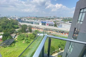 (GATED GUARDED)(BALCONY) Temasya Kasih Condominium, Glenmarie Shah Alam