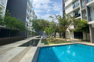 (GATED GUARDED)(BALCONY) Temasya Kasih Condominium, Glenmarie Shah Alam