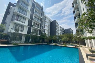 (GATED GUARDED)(BALCONY) Temasya Kasih Condominium, Glenmarie Shah Alam