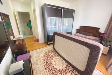 (GATED GUARDED)(BALCONY) Temasya Kasih Condominium, Glenmarie Shah Alam