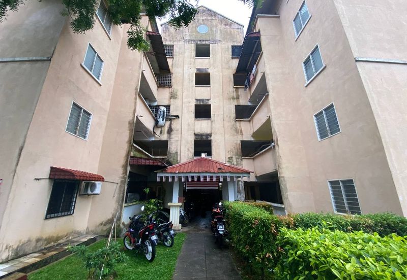 (LOWCOST) Flat Taman Puncak Kinrara 2 Puchong Selangor