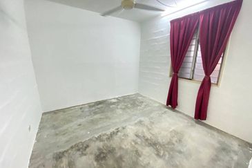 (LOWCOST) Flat Taman Puncak Kinrara 2 Puchong Selangor